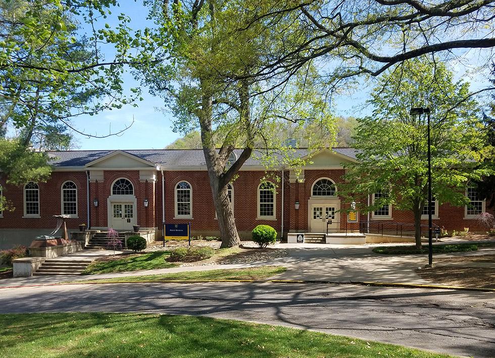 The front of the Reece Museum.