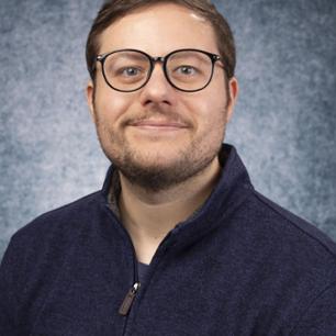 Photo of Aaron Pierce Advisor