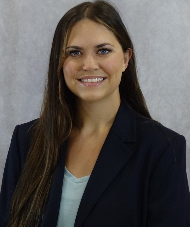 Photo of 
Anna Henry | Academic Advisor
