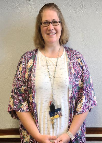 Photo of Dr. Heidi Campbell 